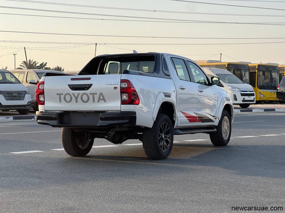 TOYOTA HILUX 2023 GR SPORT FULL OPTION
