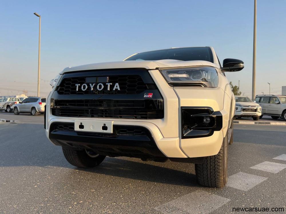 TOYOTA HILUX 2023 GR SPORT FULL OPTION