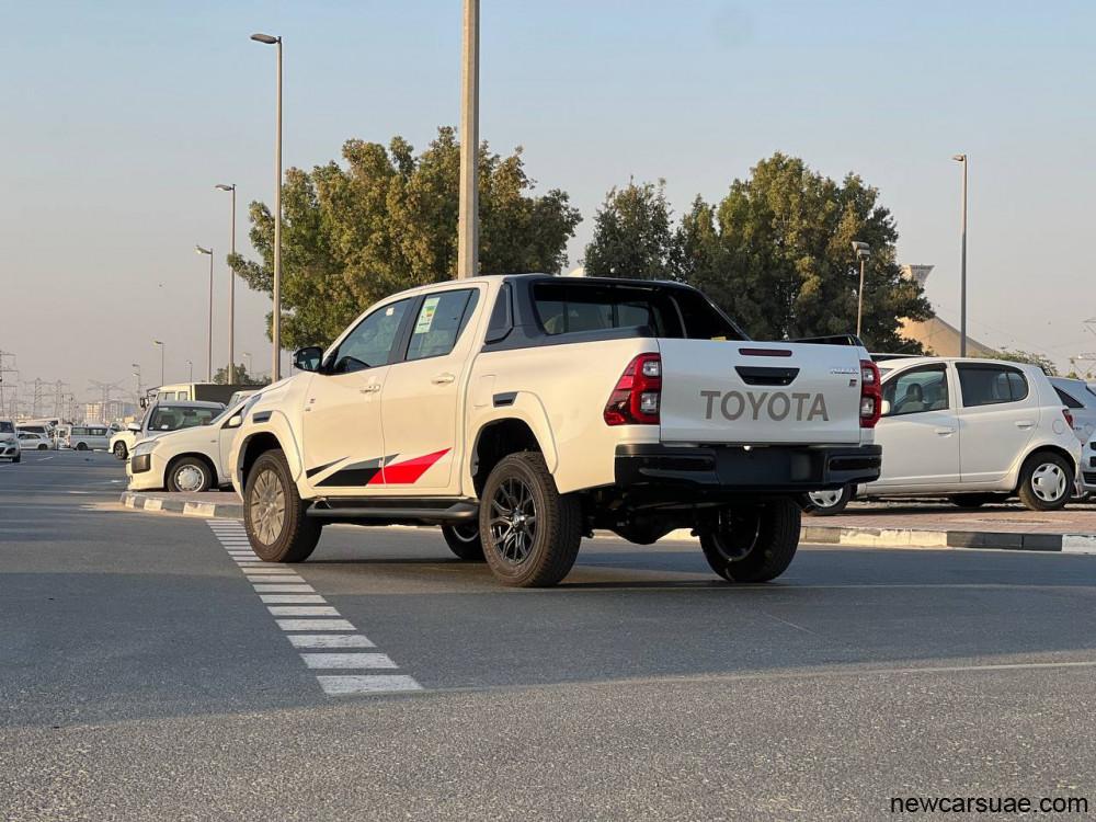 TOYOTA HILUX 2023 GR SPORT FULL OPTION