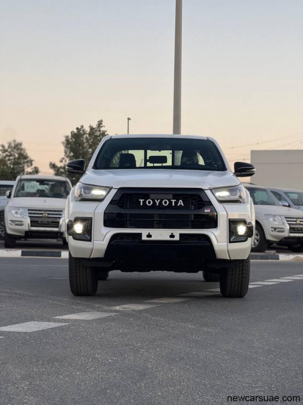 TOYOTA HILUX 2023 GR SPORT FULL OPTION