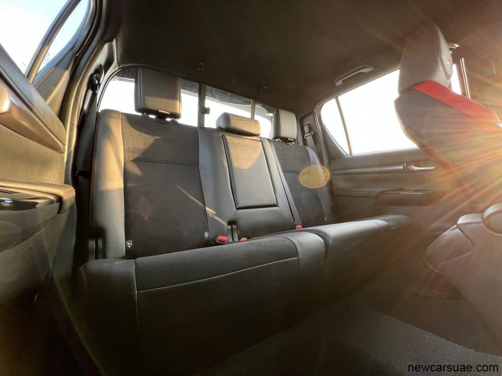 TOYOTA HILUX 2023 GR SPORT FULL OPTION