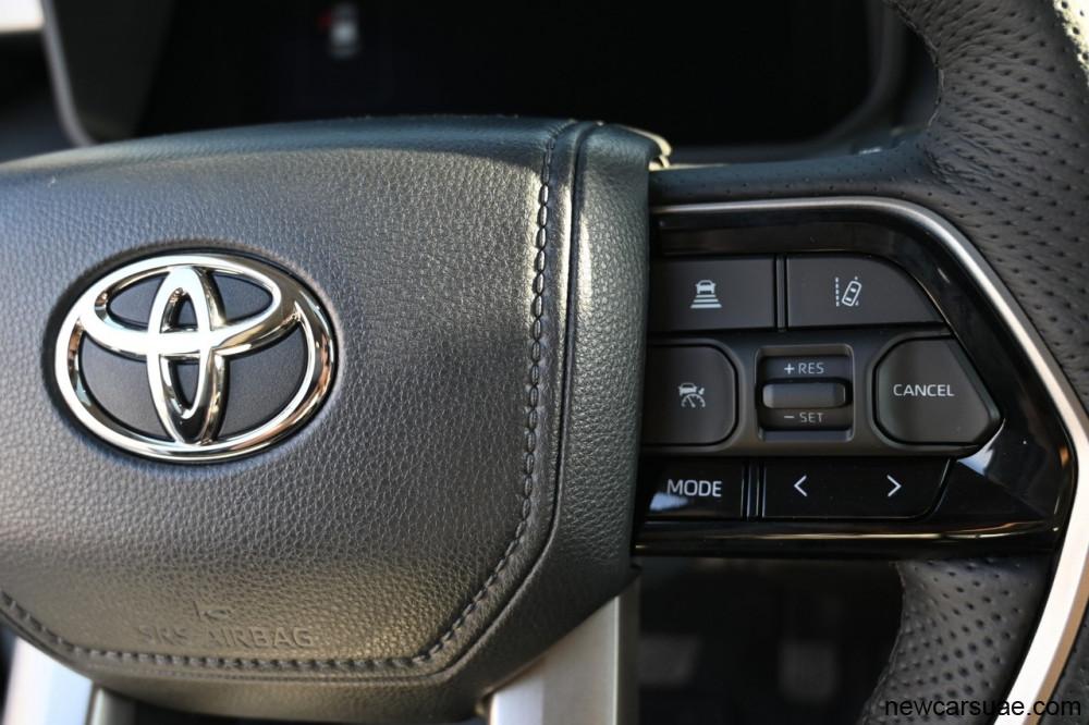 TOYOTA SEQUOIA LIMITED 3.5L HYBRID