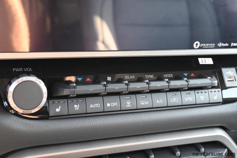 TOYOTA SEQUOIA LIMITED 3.5L HYBRID