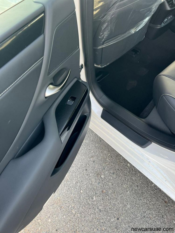 Lexus ES200 EU 2L Petrol 150 hp