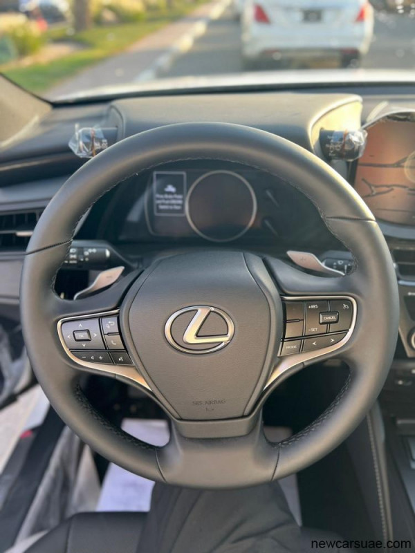 Lexus ES200 EU 2L Petrol 150 hp