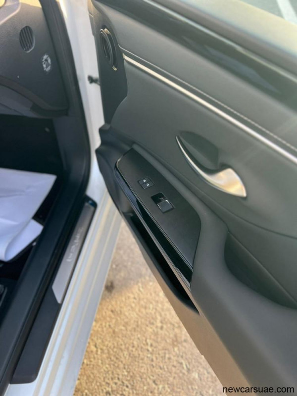 Lexus ES200 EU 2L Petrol 150 hp