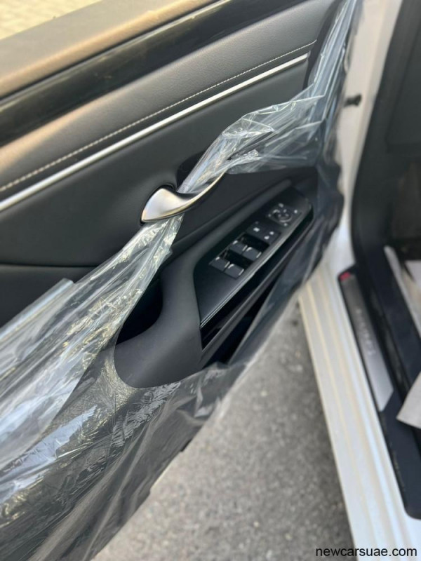 Lexus ES200 EU 2L Petrol 150 hp