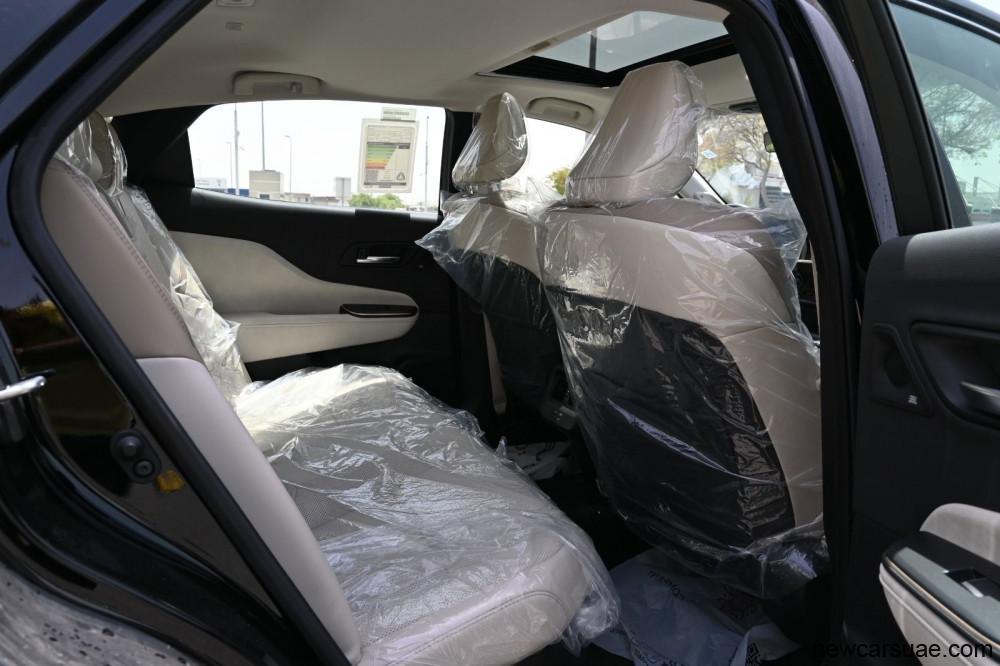 Toyota Crown 2023 Hybrid